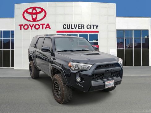Used 2021 Toyota 4Runner TRD Off-Road image 1