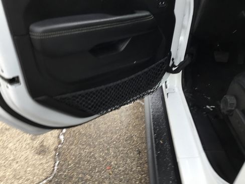 Used 2019 Jeep Wrangler Unlimited Sahara w/ Quick Order Package 24M Moab image 11