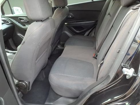 Used 2020 Chevrolet Trax LS w/ Tint and Cruise Package AWD/4WD image 11