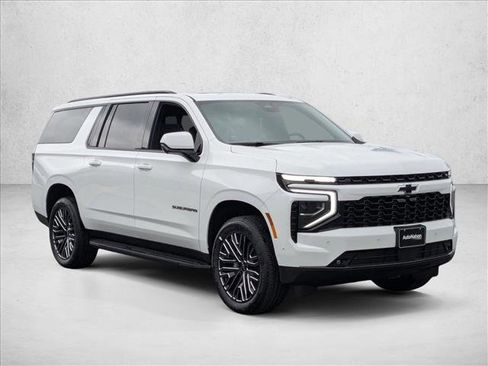 New 2026 Chevrolet Suburban RST image 7