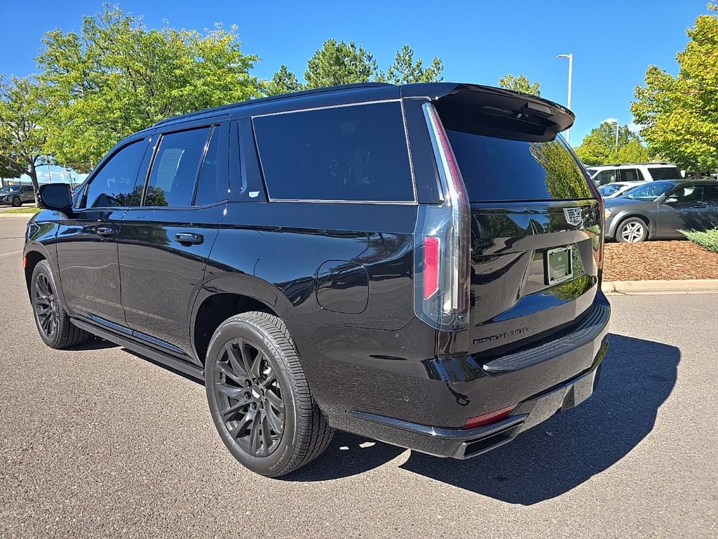 Certified 2024 Cadillac Escalade Sport Platinum w/ LPO, ONYX Package AWD/4WD image 3