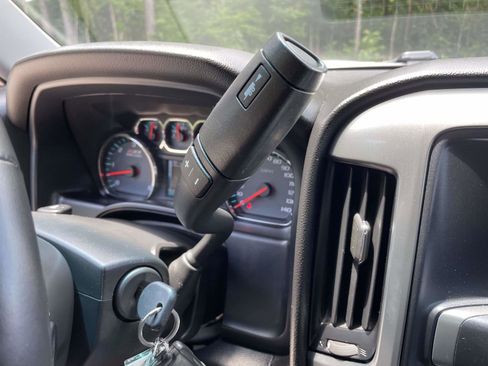 Used 2018 Chevrolet Silverado 1500 LT w/ All Star Edition AWD/4WD image 19