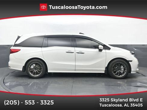 Used 2023 Honda Odyssey Elite image 1