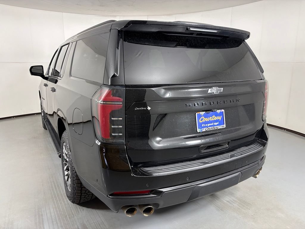 Used 2025 Chevrolet Suburban Z71 AWD/4WD image 6