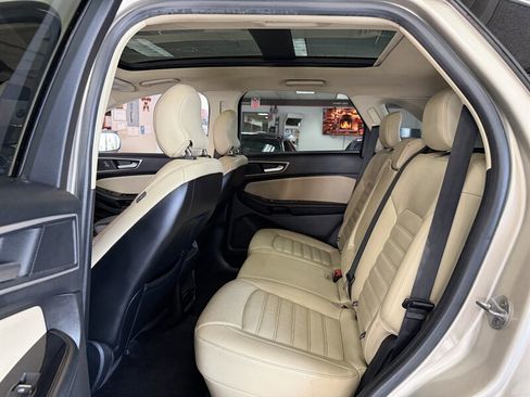 Used 2017 Ford Edge SEL w/ Equipment Group 201A image 23