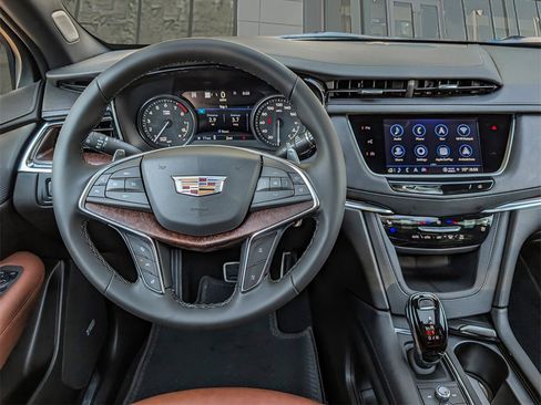 New 2025 Cadillac XT5 Sportv w/ Technology Package image 10