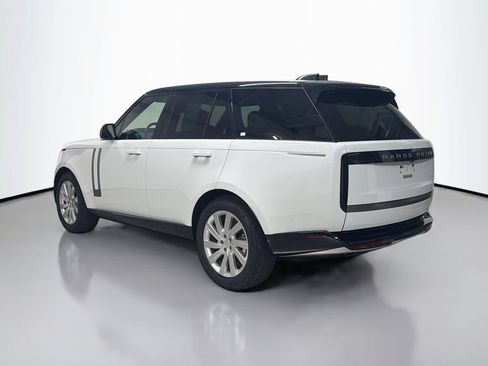 Used 2025 Land Rover Range Rover SE AWD/4WD image 3