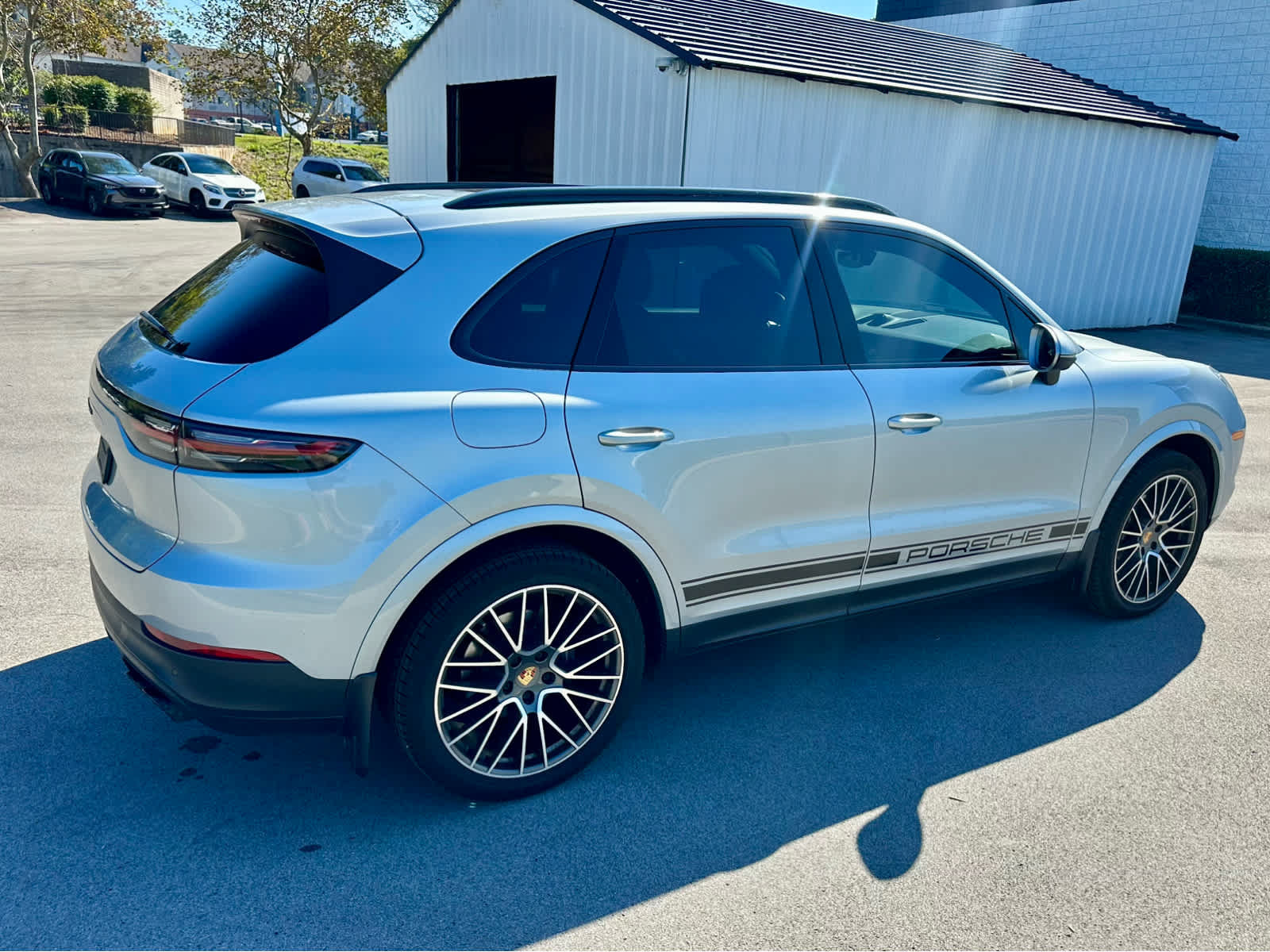 Used 2021 Porsche Cayenne AWD/4WD image 5