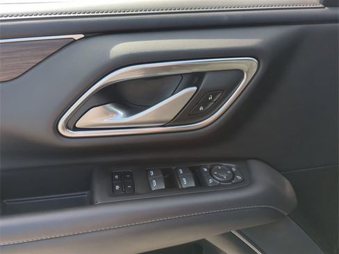 Used 2022 Chevrolet Tahoe LT w/ LT Signature Plus Package image 23