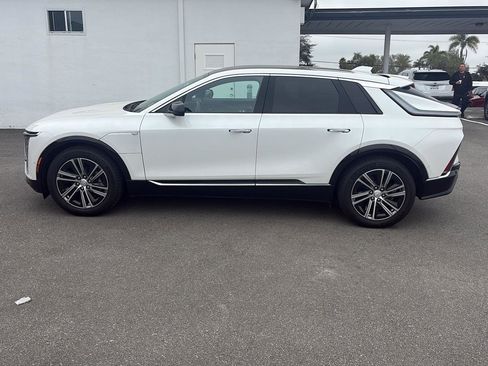 Used 2024 Cadillac Lyriq Luxury RWD image 6
