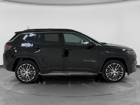 Used 2022 Jeep Compass Limited w/ Elite Group image 2