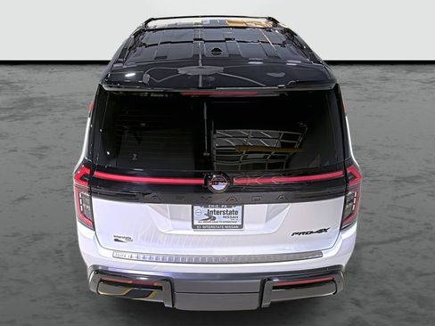 Used 2025 Nissan Armada PRO-4X image 3