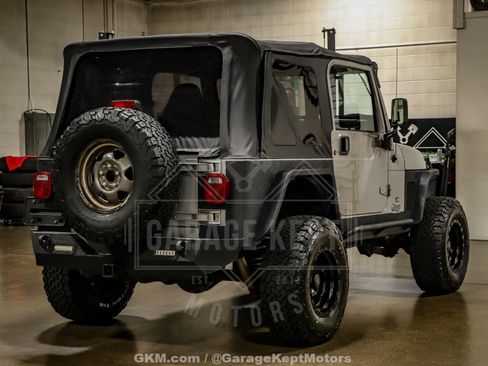 Used 2002 Jeep Wrangler SE AWD/4WD image 8