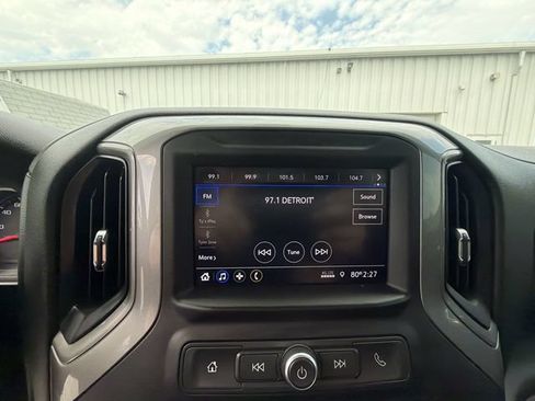 Certified 2021 Chevrolet Silverado 1500 Custom AWD/4WD image 13