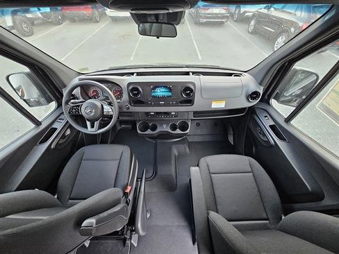 New 2024 Mercedes-Benz Sprinter 2500 image 9