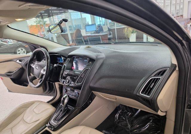Used 2016 Ford Focus Electric Hatchback FWD image 9