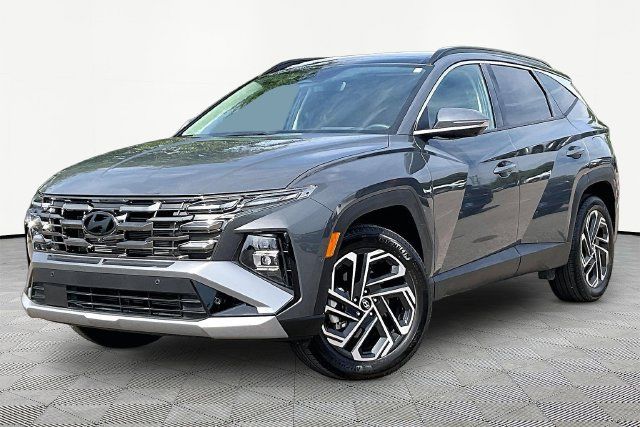 Certified 2025 Hyundai Tucson Limited AWD/4WD image 3