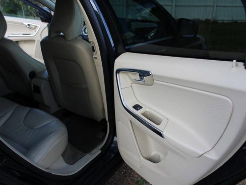 Used 2012 Volvo XC60 3.2 image 37