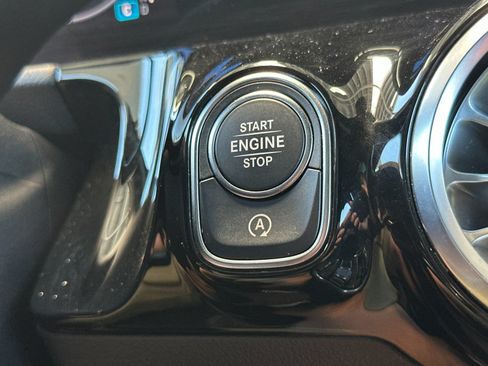Certified 2025 Mercedes-Benz GLA 250 image 23