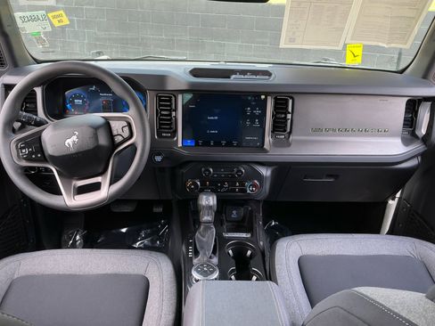 Used 2025 Ford Bronco 4-Door AWD/4WD image 15