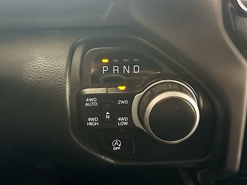 Used 2021 RAM 1500 Big Horn AWD/4WD image 18