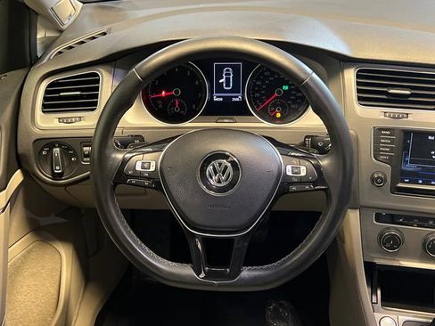 Used 2017 Volkswagen Golf SportWagen FWD image 19