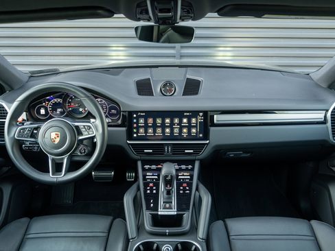 Certified 2023 Porsche Cayenne S image 20