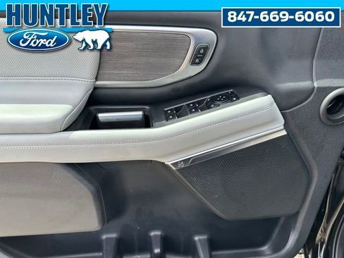 Used 2025 Ford Expedition Platinum w/ Platinum Ultimate Package AWD/4WD image 19