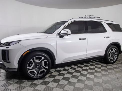 Used 2025 Hyundai Palisade Limited FWD image 11