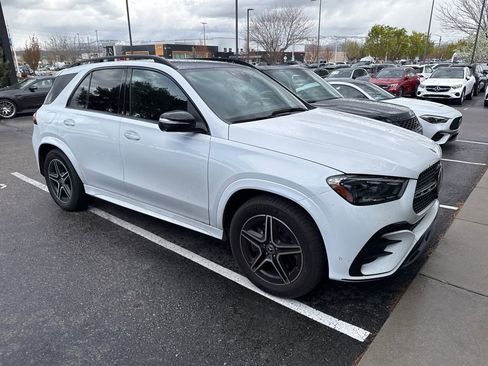 Used 2025 Mercedes-Benz GLE 450 4MATIC image 1
