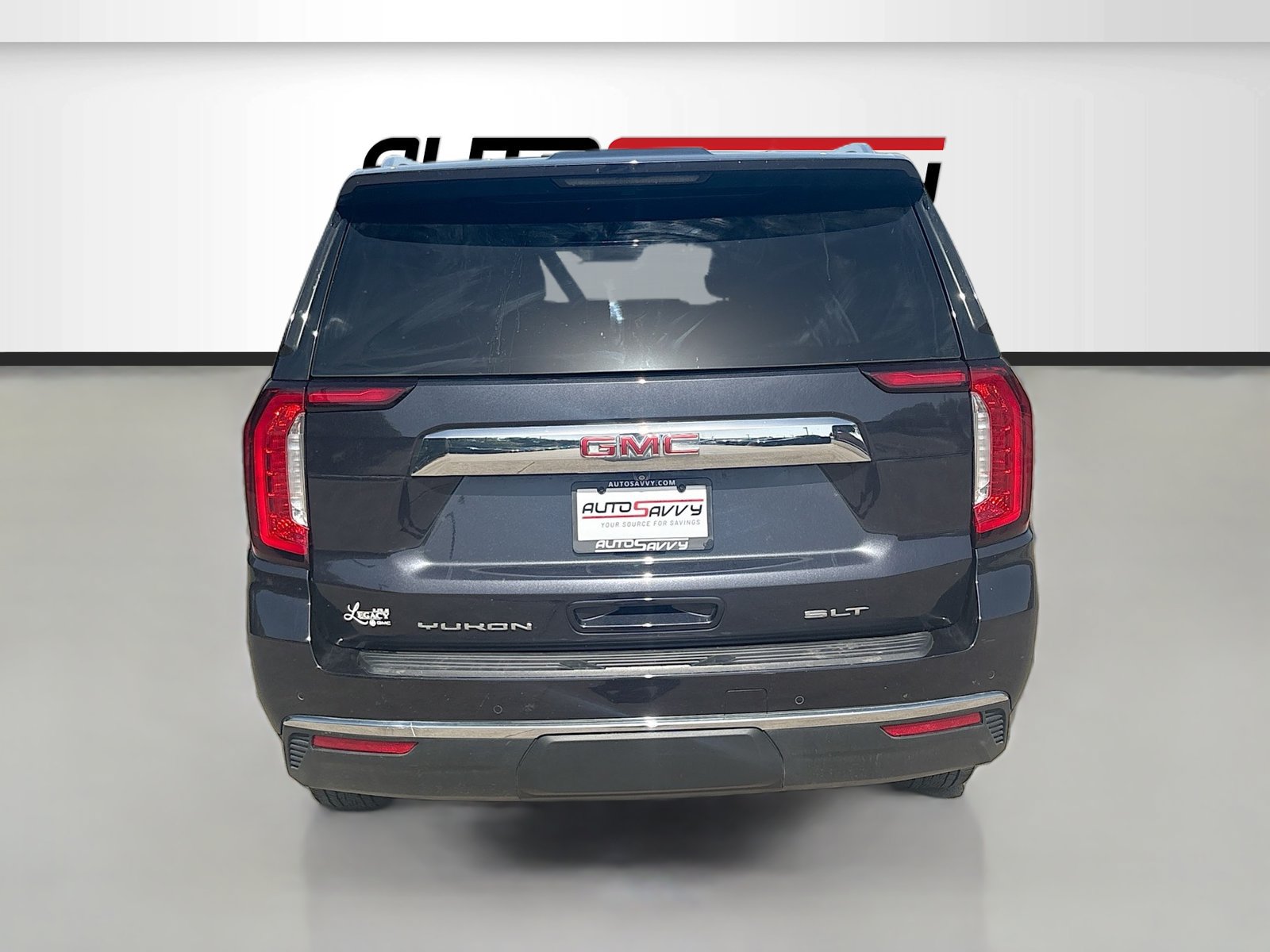 Used 2024 GMC Yukon SLT w/ SLT Luxury Package RWD image 6