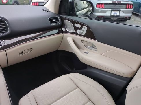 Used 2025 Mercedes-Benz GLE 350 4MATIC image 17