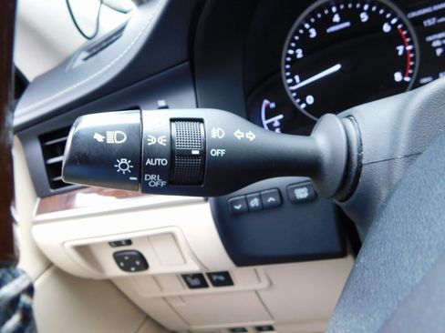 Used 2015 Lexus ES 350 image 28