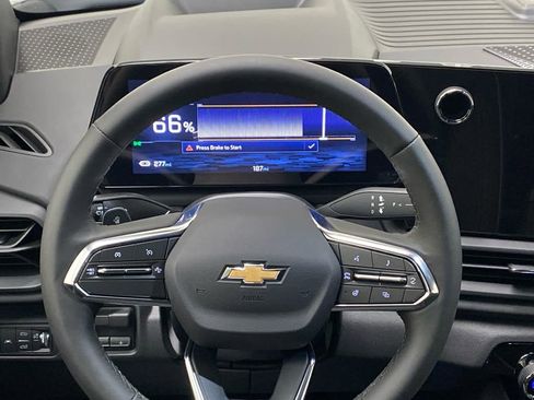 New 2025 Chevrolet Silverado EV LT image 22