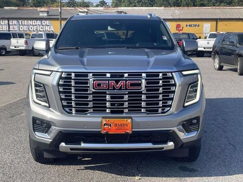 Used 2025 GMC Yukon Denali AWD/4WD image 10
