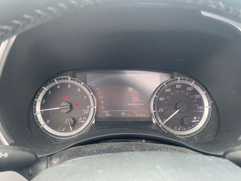 Used 2023 Toyota Highlander XLE image 13