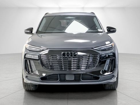 New 2027 Audi Q6 e-tron Premium Plus image 8