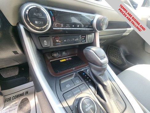 Used 2025 Toyota RAV4 Limited w/ Advanced Technology Package image 23