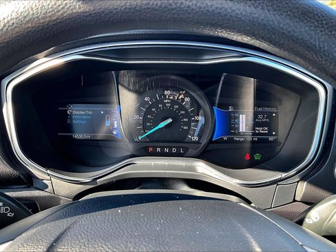 Used 2017 Ford Fusion S image 20