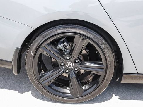 Used 2024 Honda Accord Sport image 9
