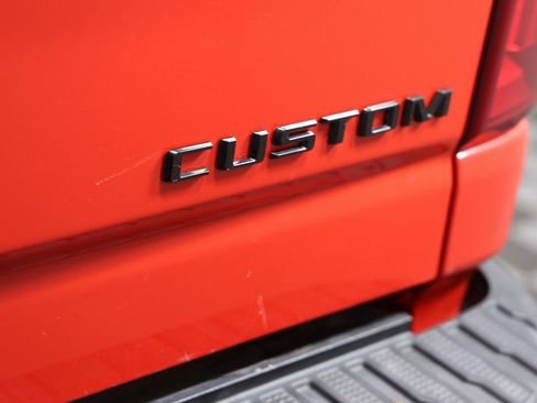 Used 2020 Chevrolet Silverado 2500 Custom w/ Custom Value Package image 8