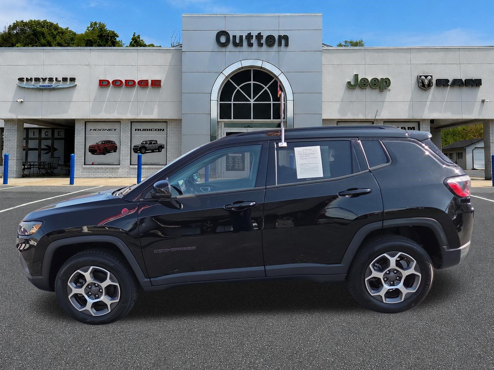 Certified 2022 Jeep Compass Trailhawk w/ Trailhawk Convenience Group AWD/4WD image 7