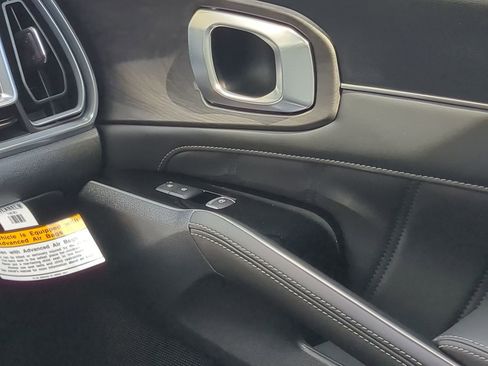 New 2025 Kia Sorento SX image 14