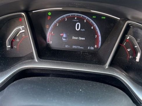 Used 2019 Honda Civic Sport image 5