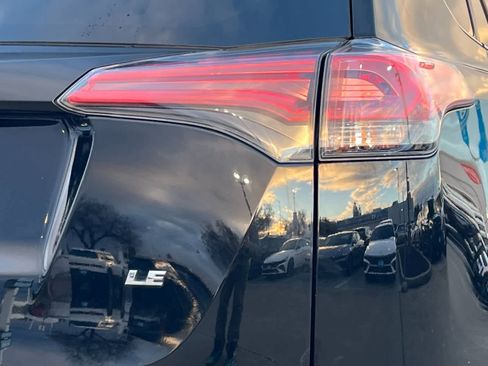 Used 2018 Toyota RAV4 LE image 25