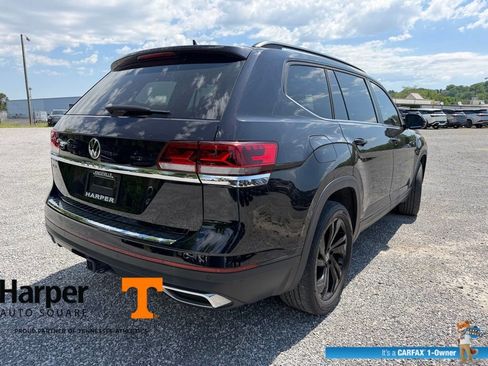 Used 2023 Volkswagen Atlas SE w/ Panoramic Sunroof Package image 5