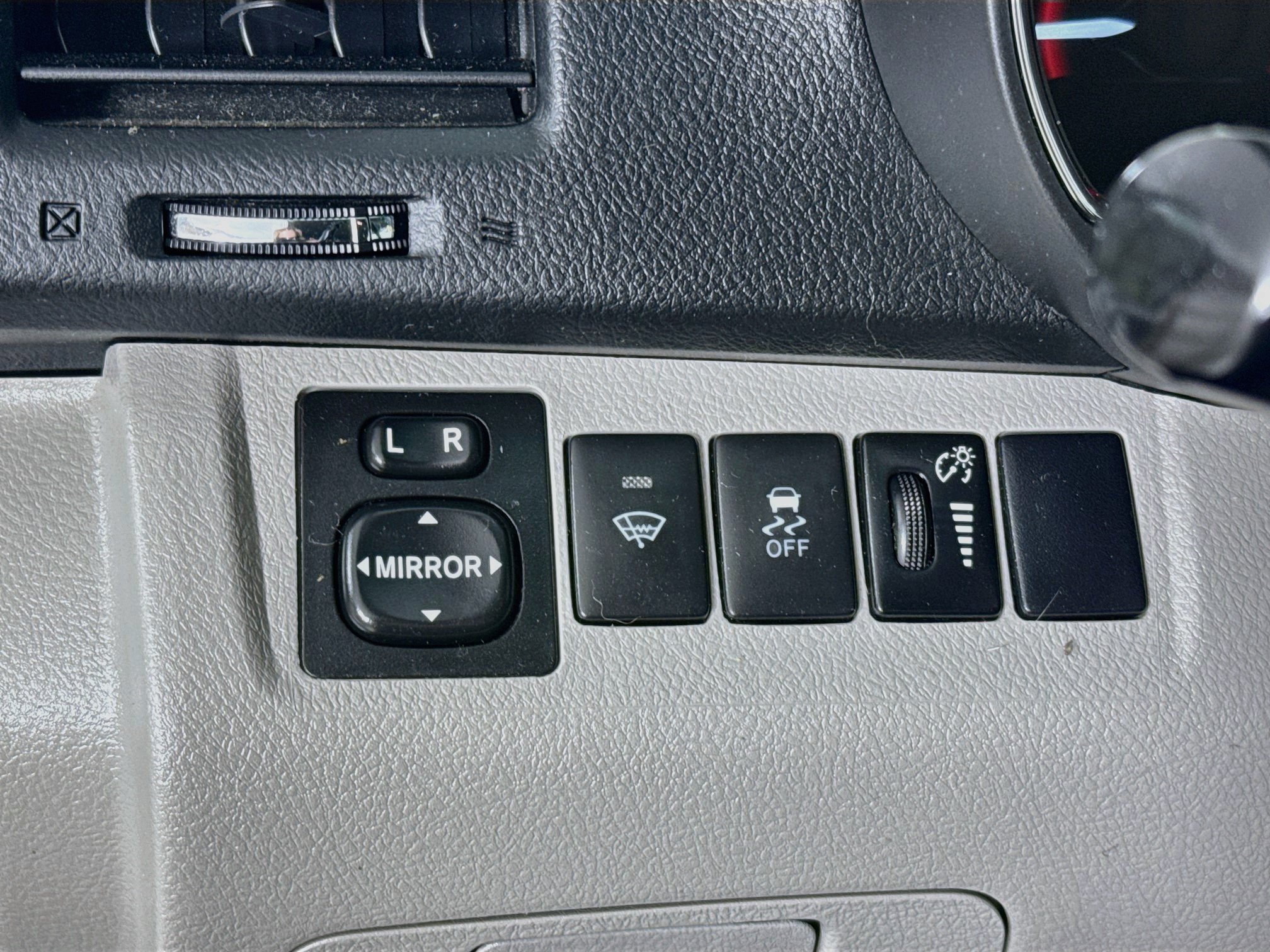 Used 2012 Toyota Highlander 4WD w/ Tech Pkg image 12