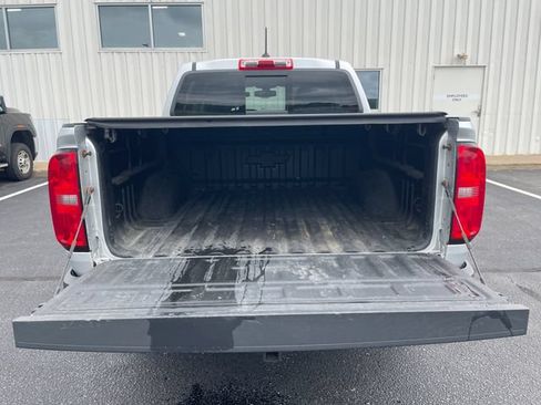 Used 2020 Chevrolet Colorado Z71 AWD/4WD image 26