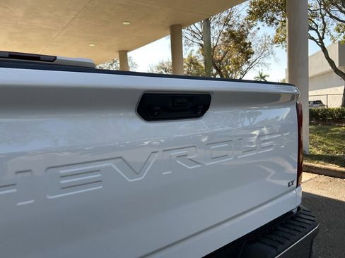 Used 2024 Chevrolet Silverado 2500 LT image 20