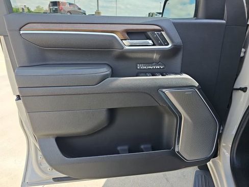 New 2026 Chevrolet Silverado 1500 High Country w/ Technology Package AWD/4WD image 23